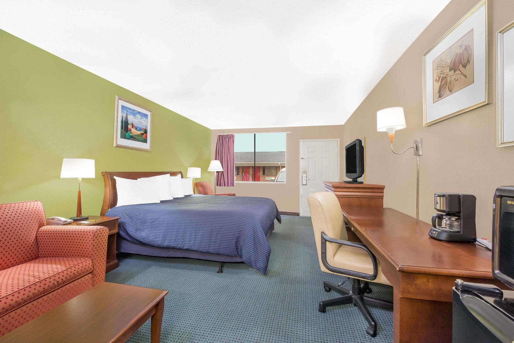 Hotel Express Anniston/Oxford Екстериор снимка